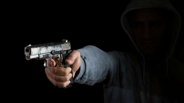 Полицаят който простреля 19 годишен младеж в Плевен е с