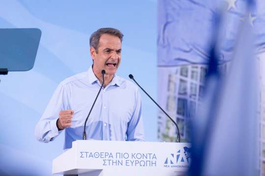 Реорганизация на гръцкото правителство ще бъде обявена по късно днес