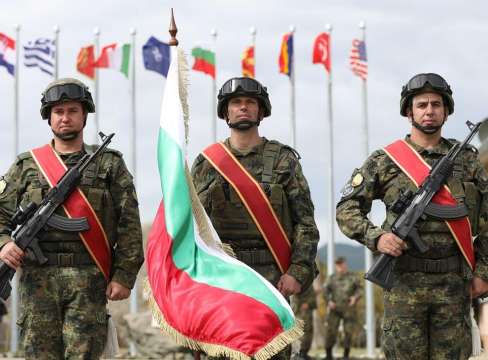 По данни на НАТО тази година България ще вложи в
