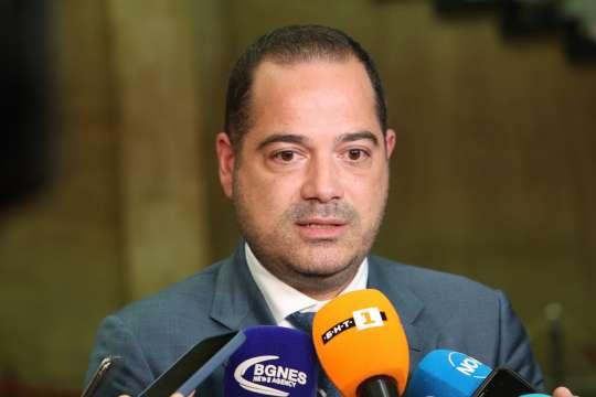 Служебният министър на вътрешните работи Калин Стоянов излезе с позиция