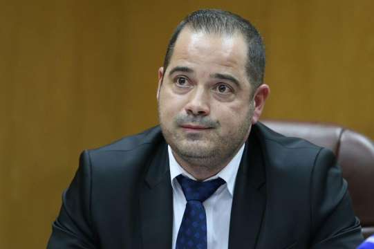Депутатите решиха да изслушат министъра на вътрешните работи Калин Стоянов