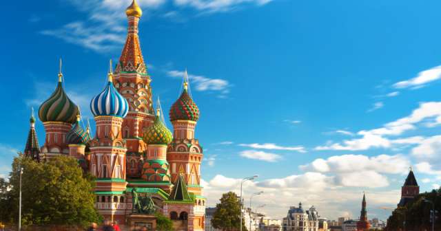 Горещи жеги овхаващат Русия като в Москва бе счупен рекорд