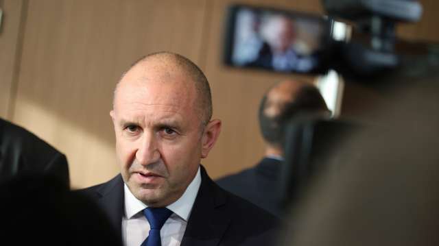 Държавният глава поздравява българските министерства които днес отбелязват 145 години