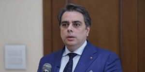 Асен Василев: С нашите мерки дефицитът ще намалее с 345 млн. лева