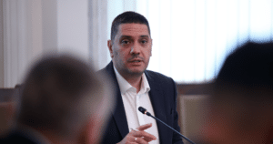 Гаджев: Какво национално предателство е да търсиш инвеститори?