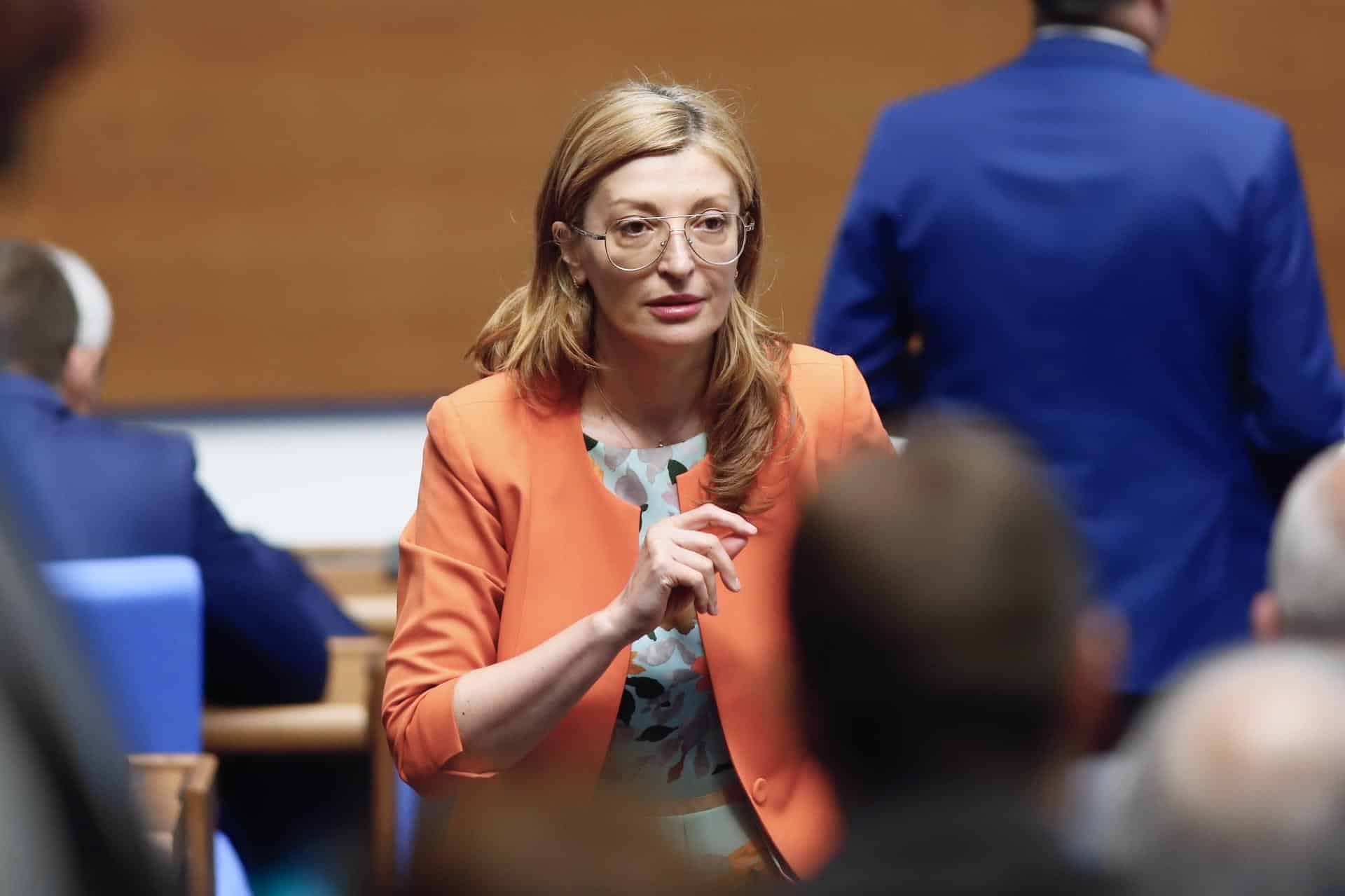 ОФИЦИАЛНО: Екатерина Захариева е кандидатът за български еврокомисар