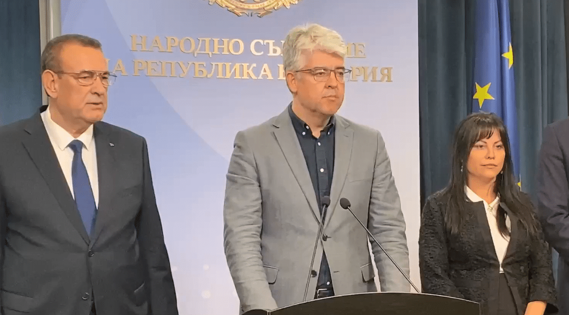 ДПС-Доган алармира за „натиск и репресия“