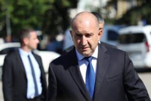 ИЗВЪНРЕДНО: Радев внася предложение за референдум за еврото