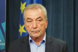 Карадимов прехвърли топката за „Орион“ и Ковачки към КЕВР и други институции