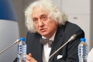 Георги Лозанов: Радев играе за московска публика