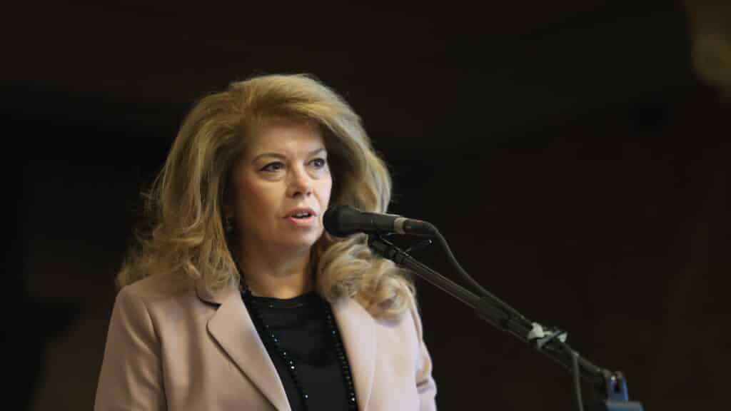 ОФИЦИАЛНО: Йотова подписа оставката на Цицелков