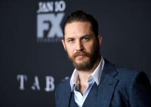 Дълго отлаганият трилър на Том Харди „Havoc“ ще излезе през 2025 г.