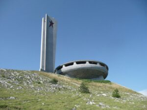 Какво е бъдещето на паметника на Бузлуджа?