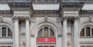 САЩ върнаха плячкосани артефакти за 10 млн. долара на Индия