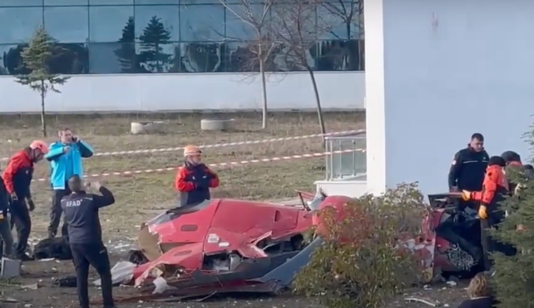 Хеликоптер се вряза в болница в Мугла и уби четирима (ВИДЕО)