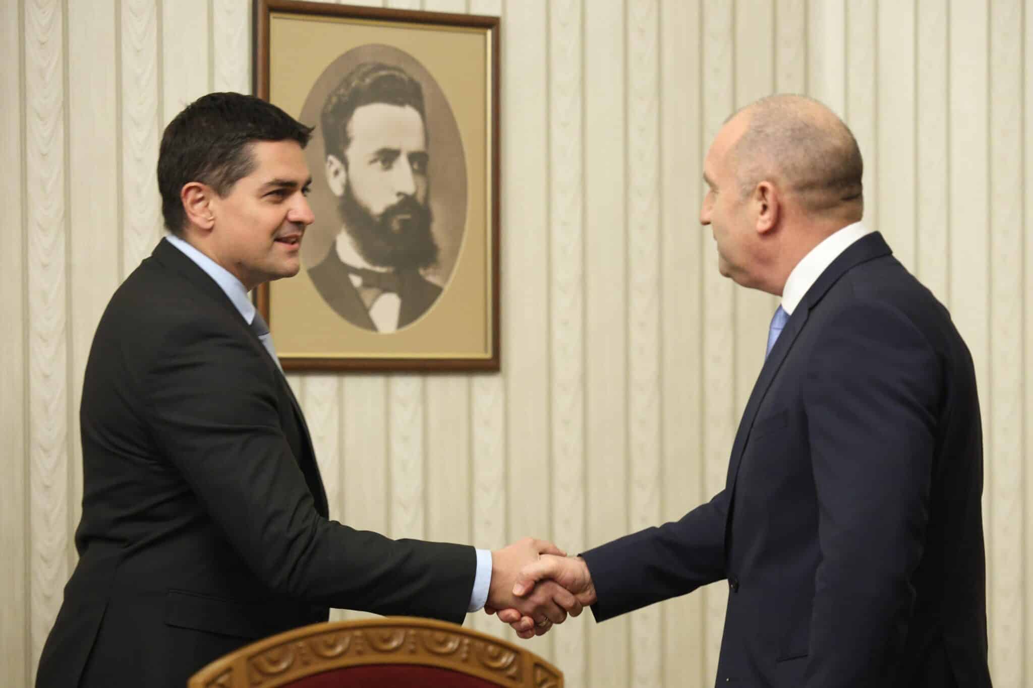 Пореден кръг от консултациите при президента Румен Радев се провежда