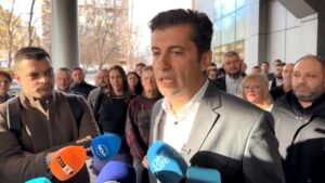Съдът гледа делото срещу Кирил Петков за ареста на Бойко Борисов