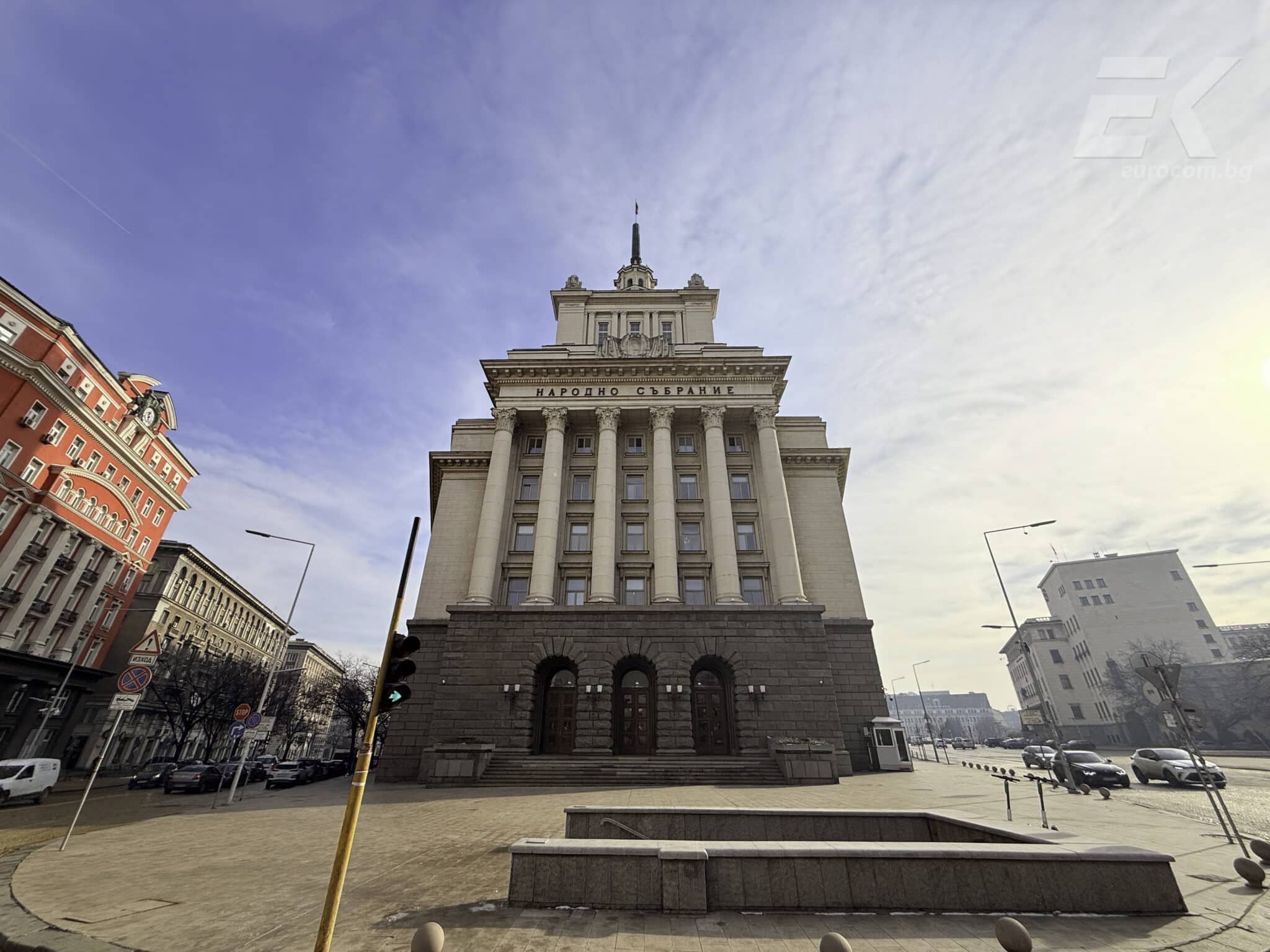 Коалицията ГЕРБ–СДС БСП–Обединена левица БСП–ОЛ и партия Има такъв народ