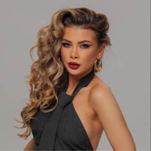 „Мис Вселена“ и бивша ергенка също стана жертва на ботокс