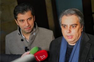 Националният съвет на ПП се събира: Обсъжда вота на недоверие