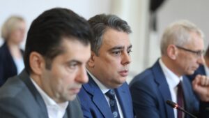 „Продължаваме промяната“ избира новия си лидер