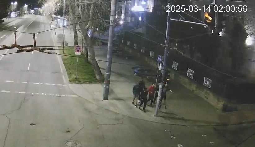 Вандали откраднаха два светофара от възлови кръстовища в Бургас като