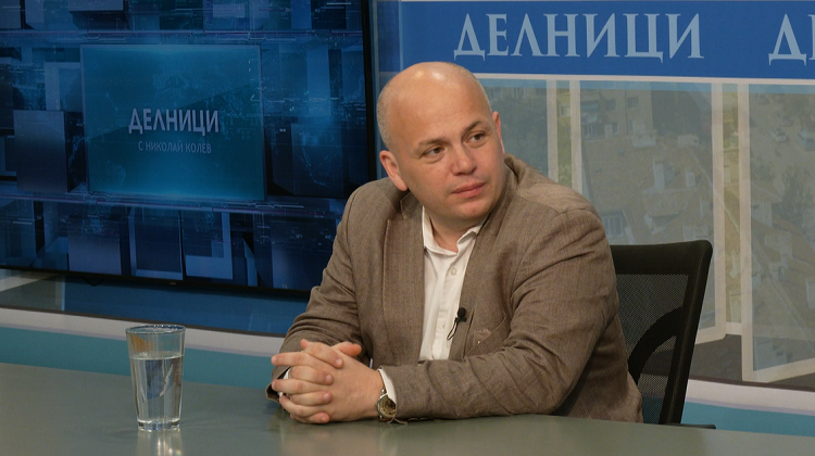 8222 Заради Терзиев нормални хора си мечтаят за времето на Фандъкова