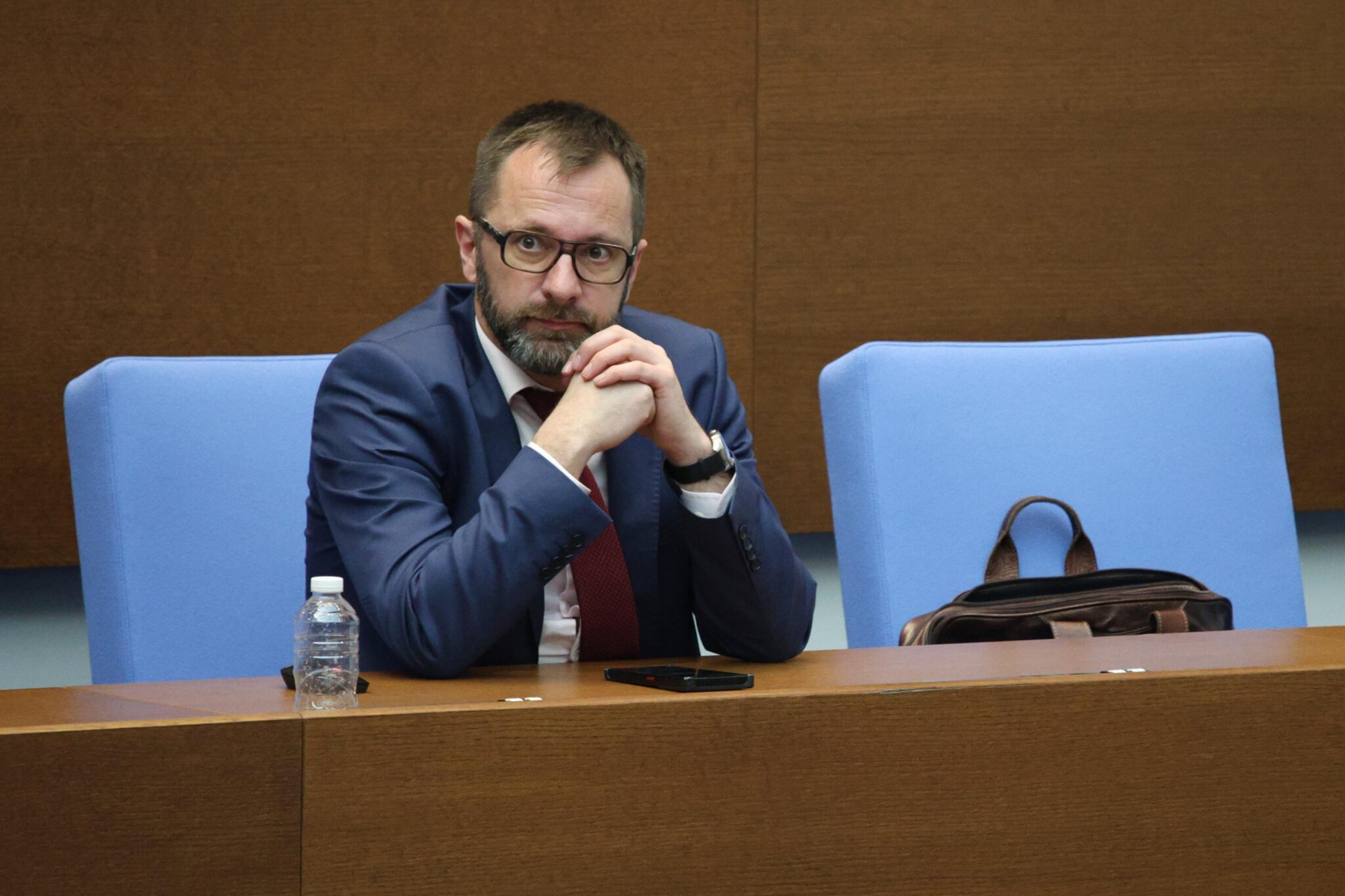 Ако всички искат ще си подам оставката заяви председателят на