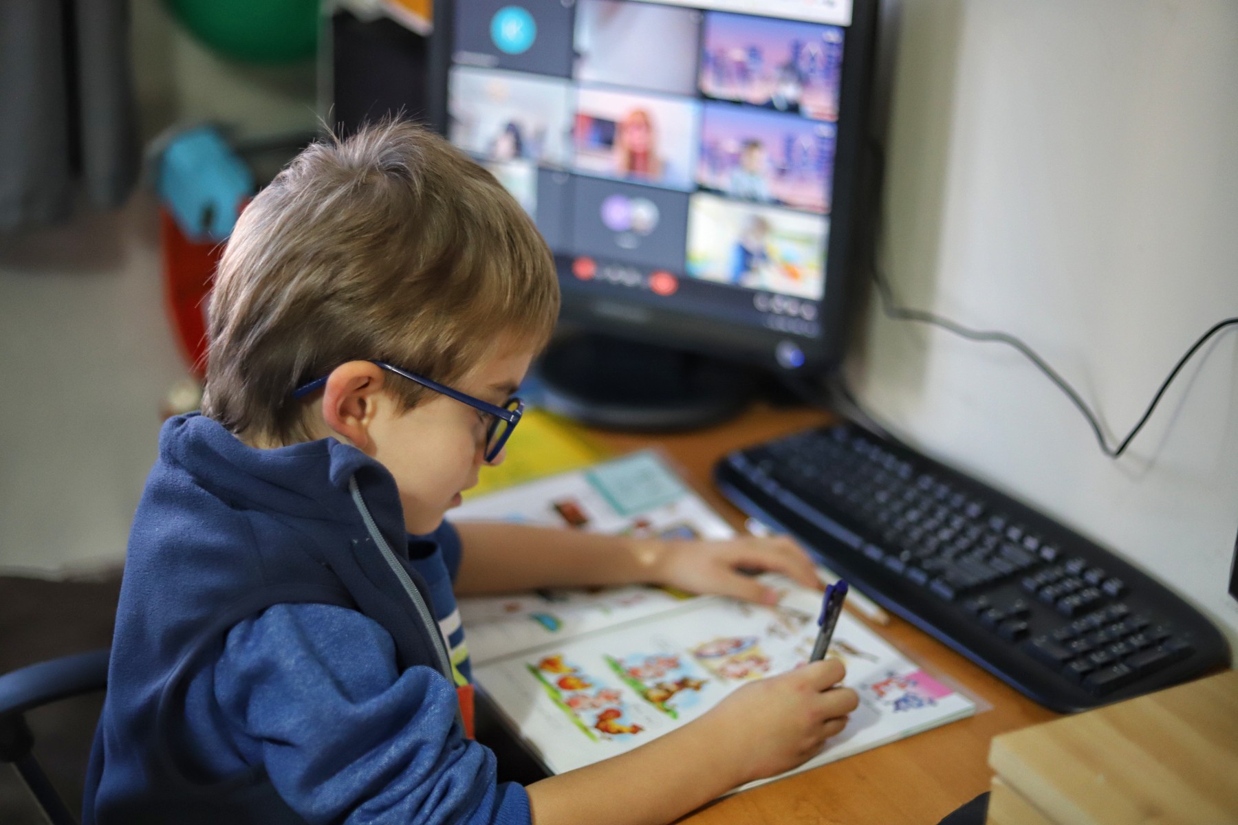 Синдикат Образование към КТ Подкрепа предлага ограничаване на отсъствията по