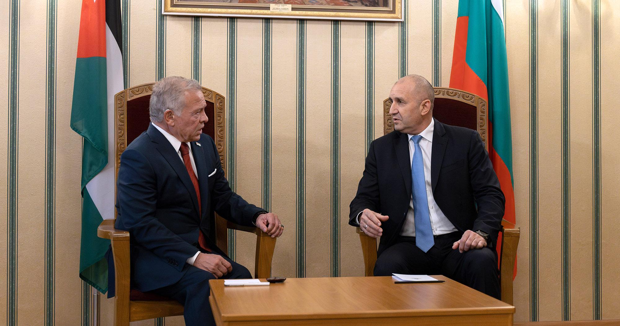 Радев посрещна краля на Йордания (ВИДЕО)