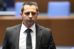Кирил Веселински: Патриархът трябва да забрани на Борисов да влиза в църква