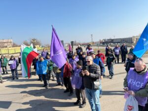 След протестите: Изплатиха по една заплата на служителите от „ТЕРЕМ“