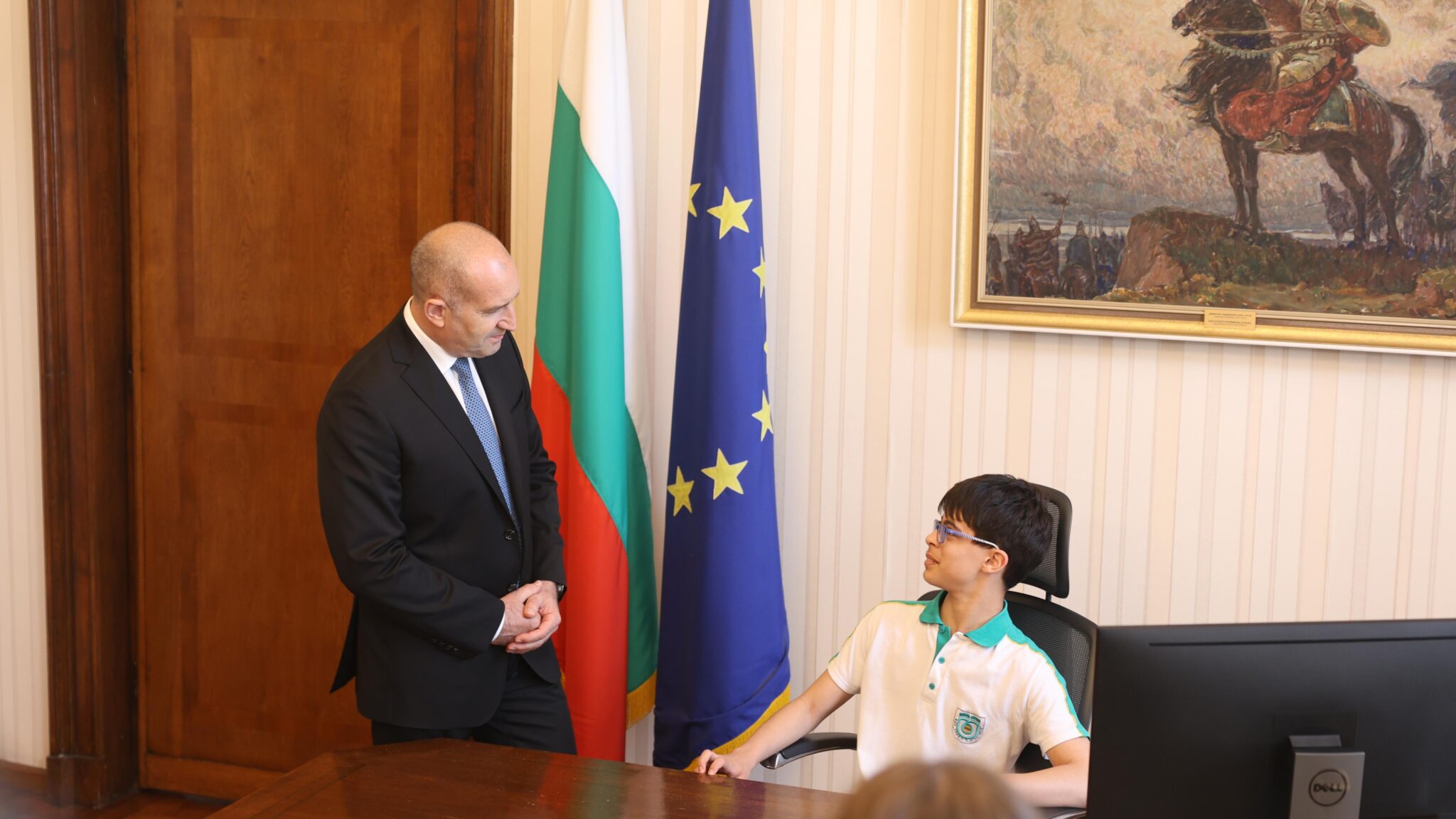 В деня на отворените врати по случай 6 май президентът