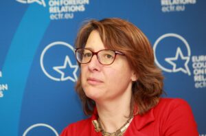 „Има риск държави от еврозоната да ни спрат“: Коментар на Весела Чернева