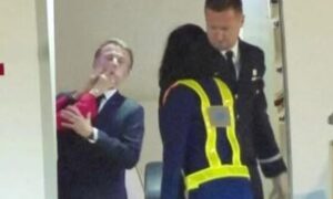Макрон с първи коментар след ШАМАРА от съпругата си