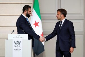 Макрон призова Ал Шараа да защитава всички етноси в Сирия, намекна за премахване на европейските санкции