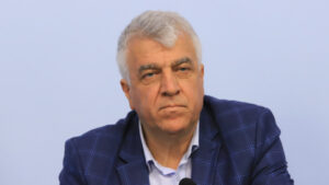 ТРУС В БСП: Румен Гечев напусна партията