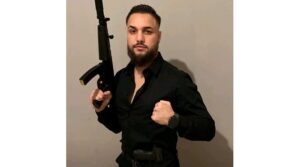 УЖАС: Наръгали арестувания сводник Пешо Калашника 