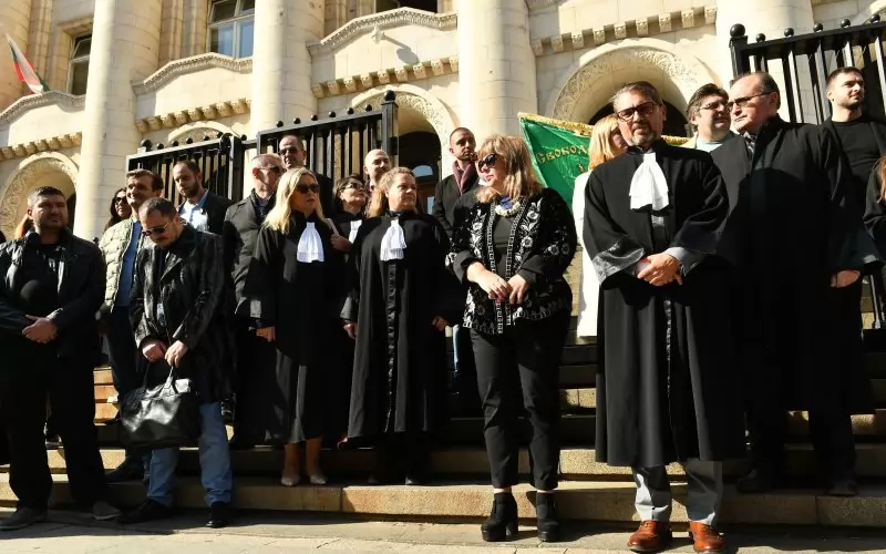 От 1 юни 2025 г адвокатски колегии спират да определят