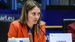 Цветелина Пенкова: Не губим суверенитет с влизането в еврозоната