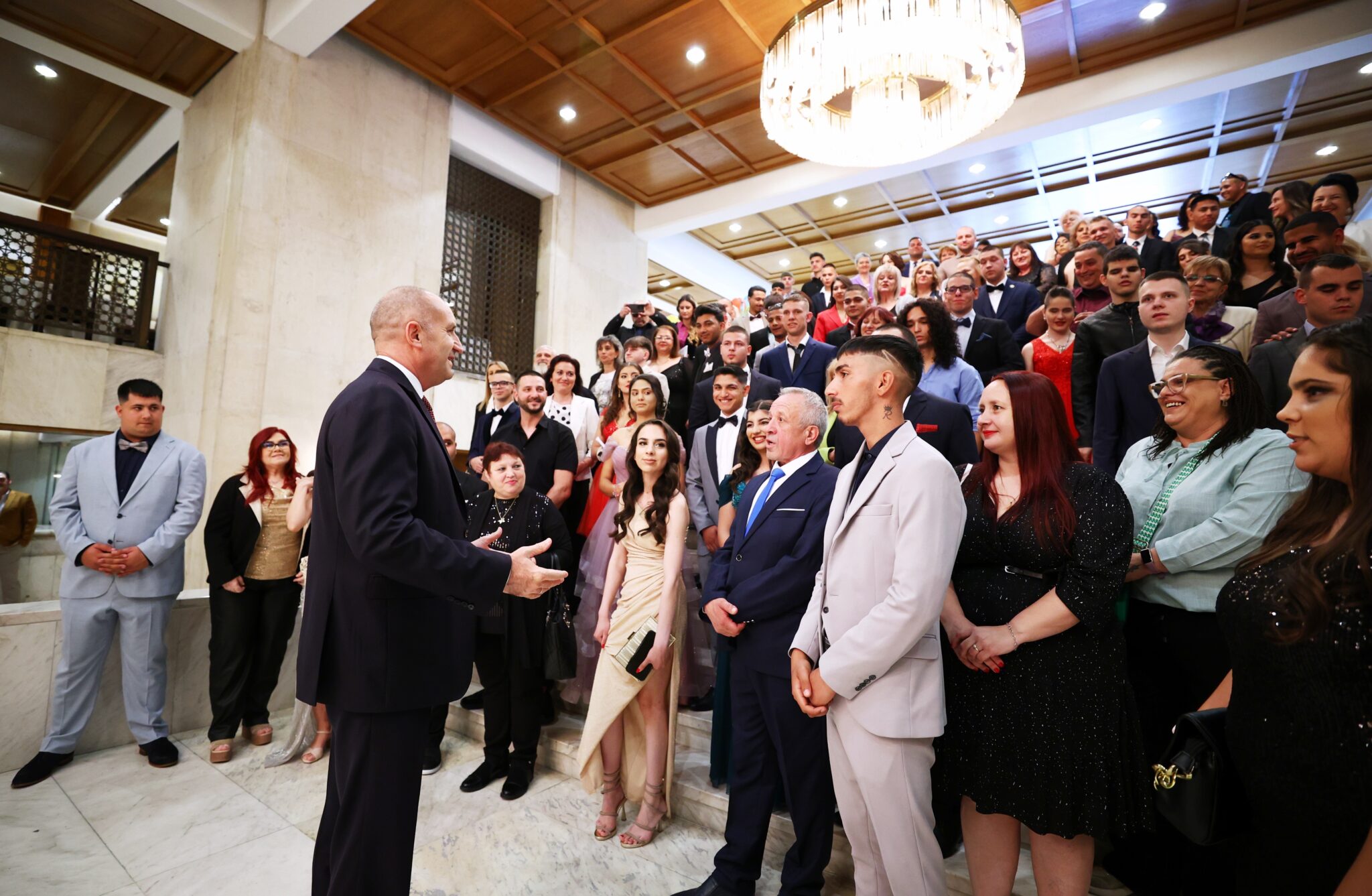 Държавният глава Румен Радев и съпругата му Десислава Радева се