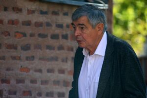 Софиянски: Референдумът е за слабите политици