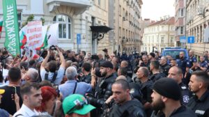  „Искаме си лева“ и „не на еврото“: Протест блокира София до 8 юли