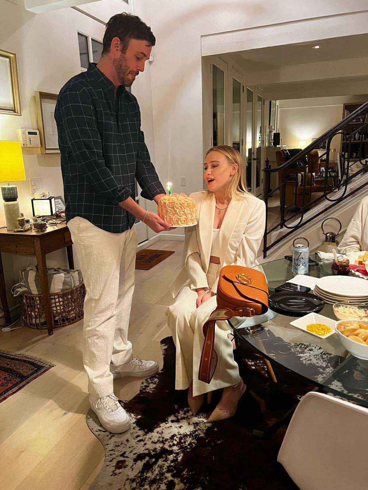 Снимка от рождения ден на актрисата Мария Бакалова предизвика множество