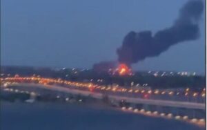 ГОЛЯМ ПОЖАР: Украйна удари руска петролна база до летище Енгелс