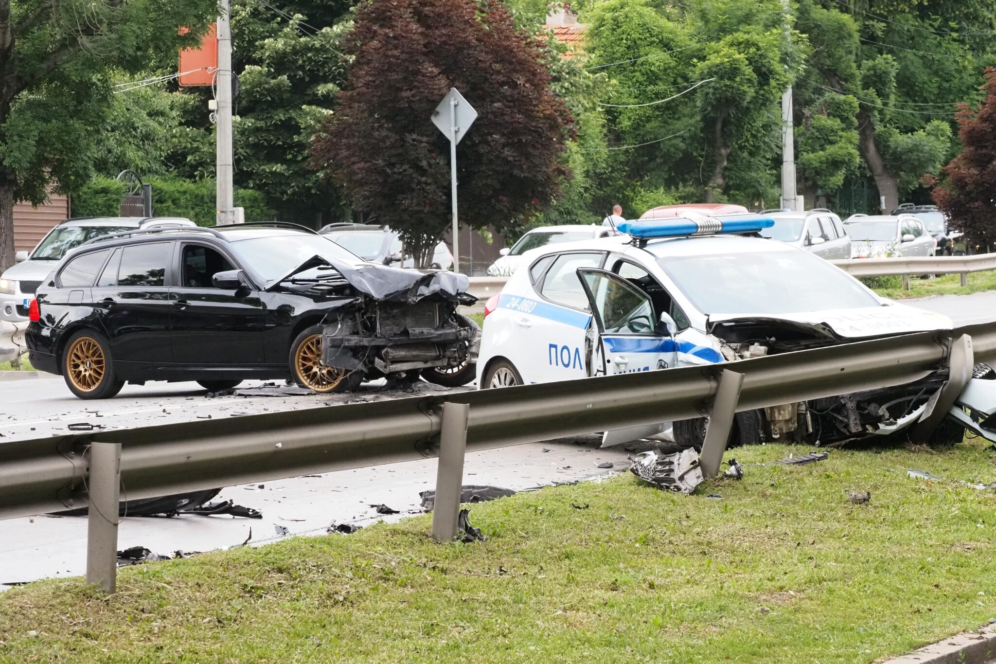 София 9 юни 2025 г — Двама полицаи са ранени