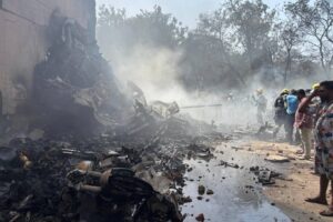 ПЪРВИ ДАННИ: Над 110 може да са жертвите на самолетната катастрофа в Индия