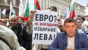 Страхил Ангелов: Една от големите хранителни вериги у нас въведе еврото (ВИДЕО)