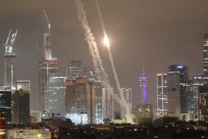 „Имаш 1-2 минути да се скриеш“ – животът в Израел под обстрел през очите на българка