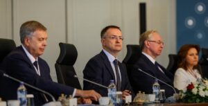 ОФИЦИАЛНО: Ето какво обсъдиха Украйна и Русия, Москва предложи примирие (ОБНОВЕНО)